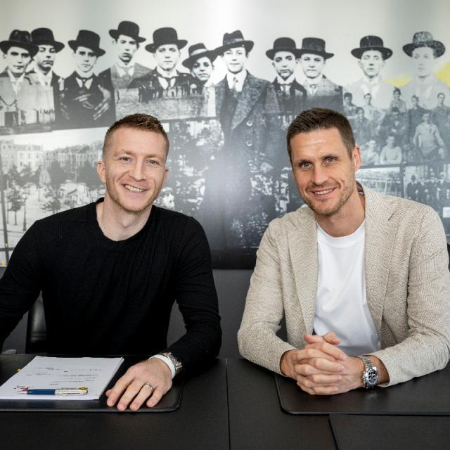 华体会入口-官方：多特与罗伊斯续约一年 新合同明夏到期